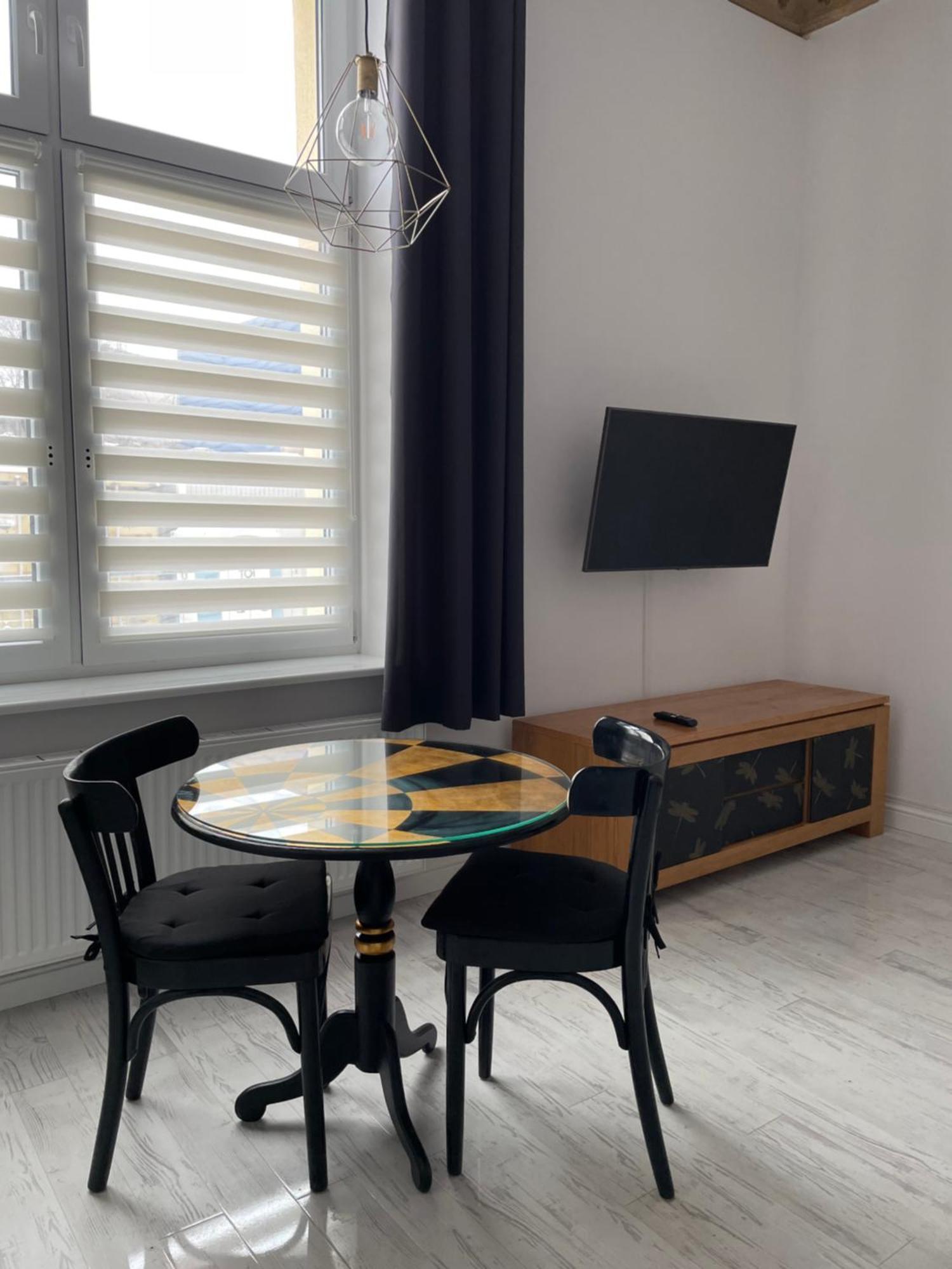 Victor20 * Bromberg